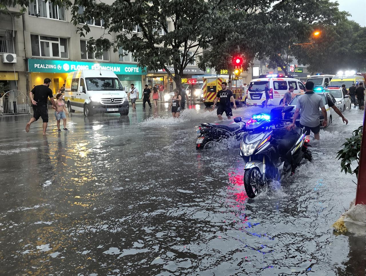 黑料在线 - 某城市突发暴雨引发内涝，多路段交通瘫痪